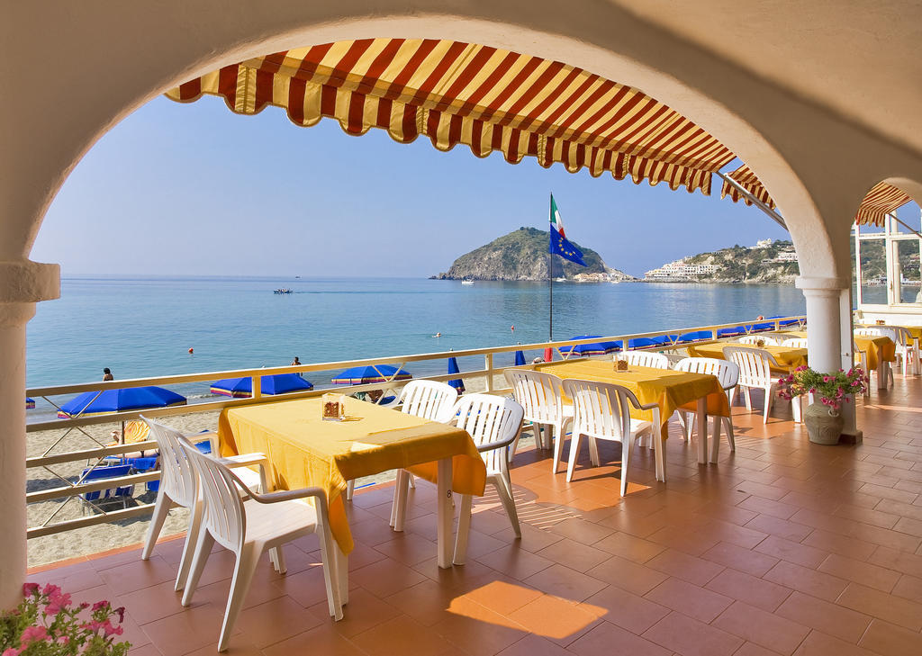 Hotel Vittorio Beach Resort Барано-д'Иския Экстерьер фото